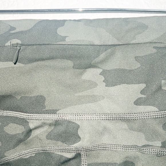 Sweaty Betty The Power Camoflauge 7/8 Length Leggings - Picture 8 of 8